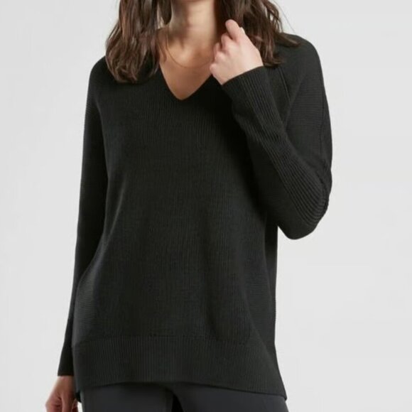 Athleta Sweaters - Athleta Hanover Merino V-Neck Sweater